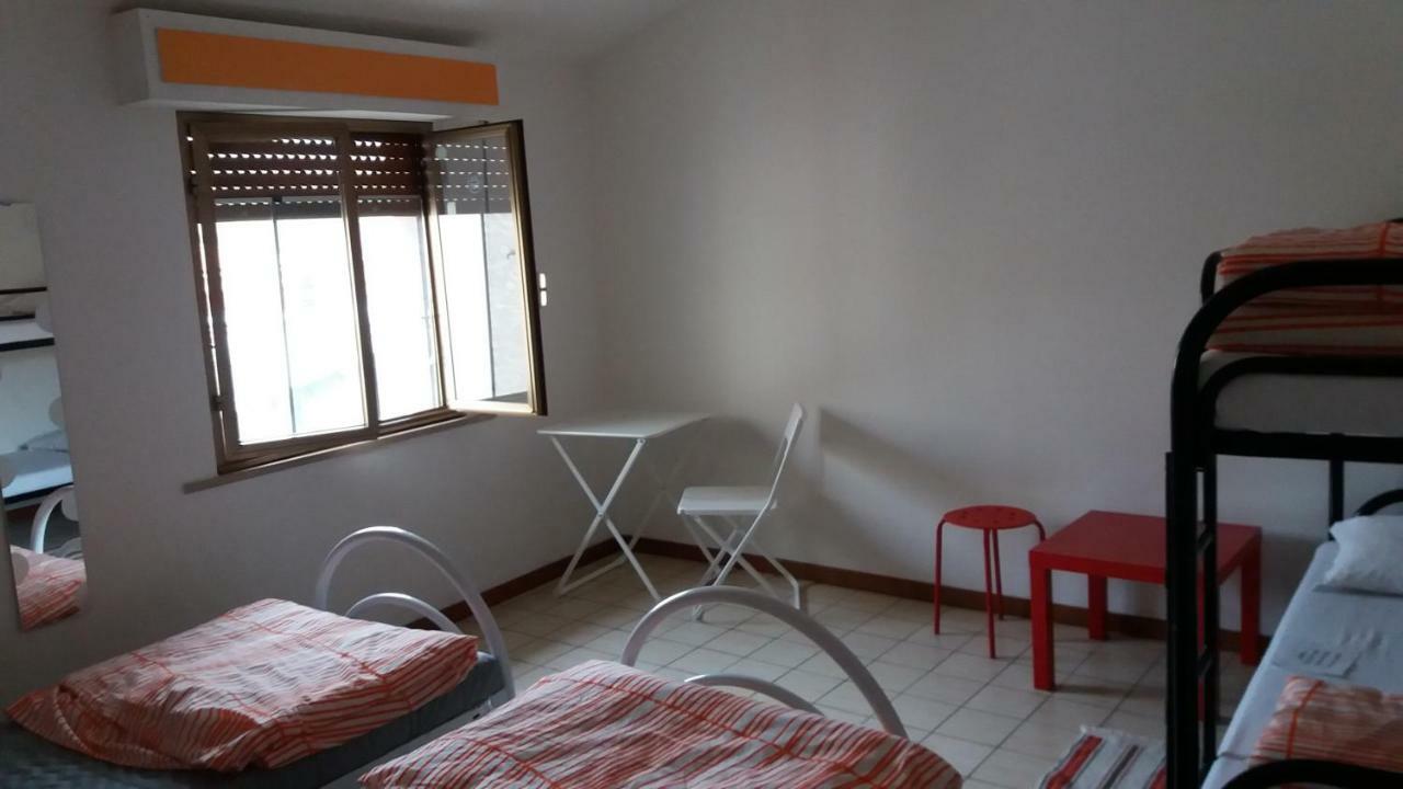 Hostel Easy ピサ エクステリア 写真